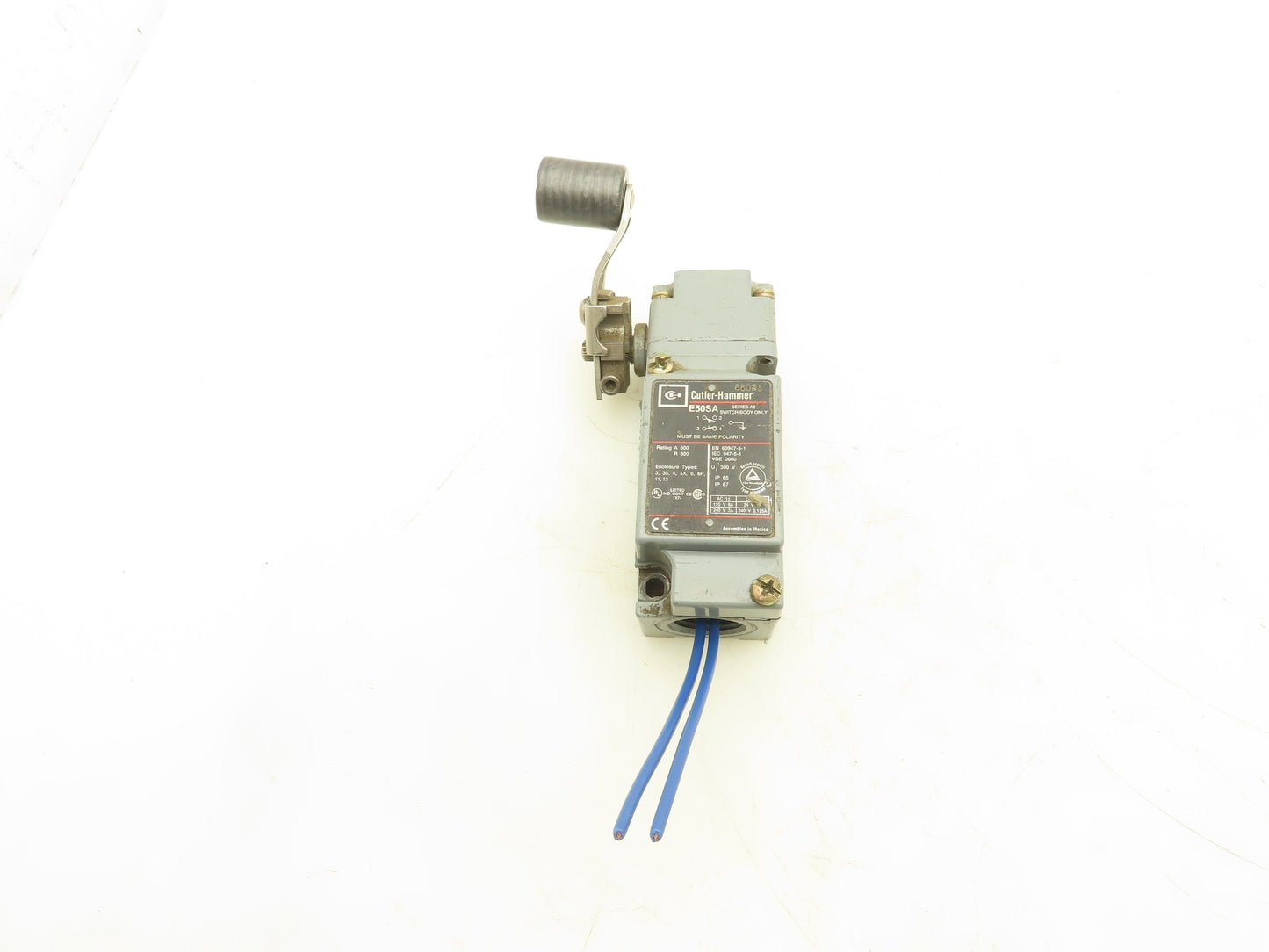 Cutler Hammer E50SA Limit Switch E50DR1 Operating Head Roller Arm 5° Pretravel