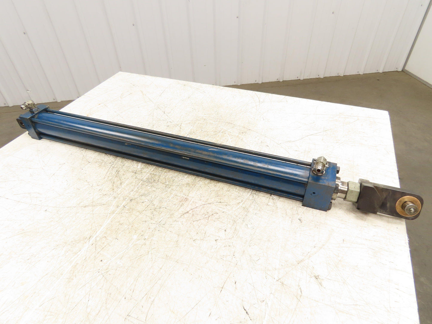Rexroth CDT4MP1 Hydraulic Cylinder 2.5" Bore 34" Stroke 3000psi Clevis Mount