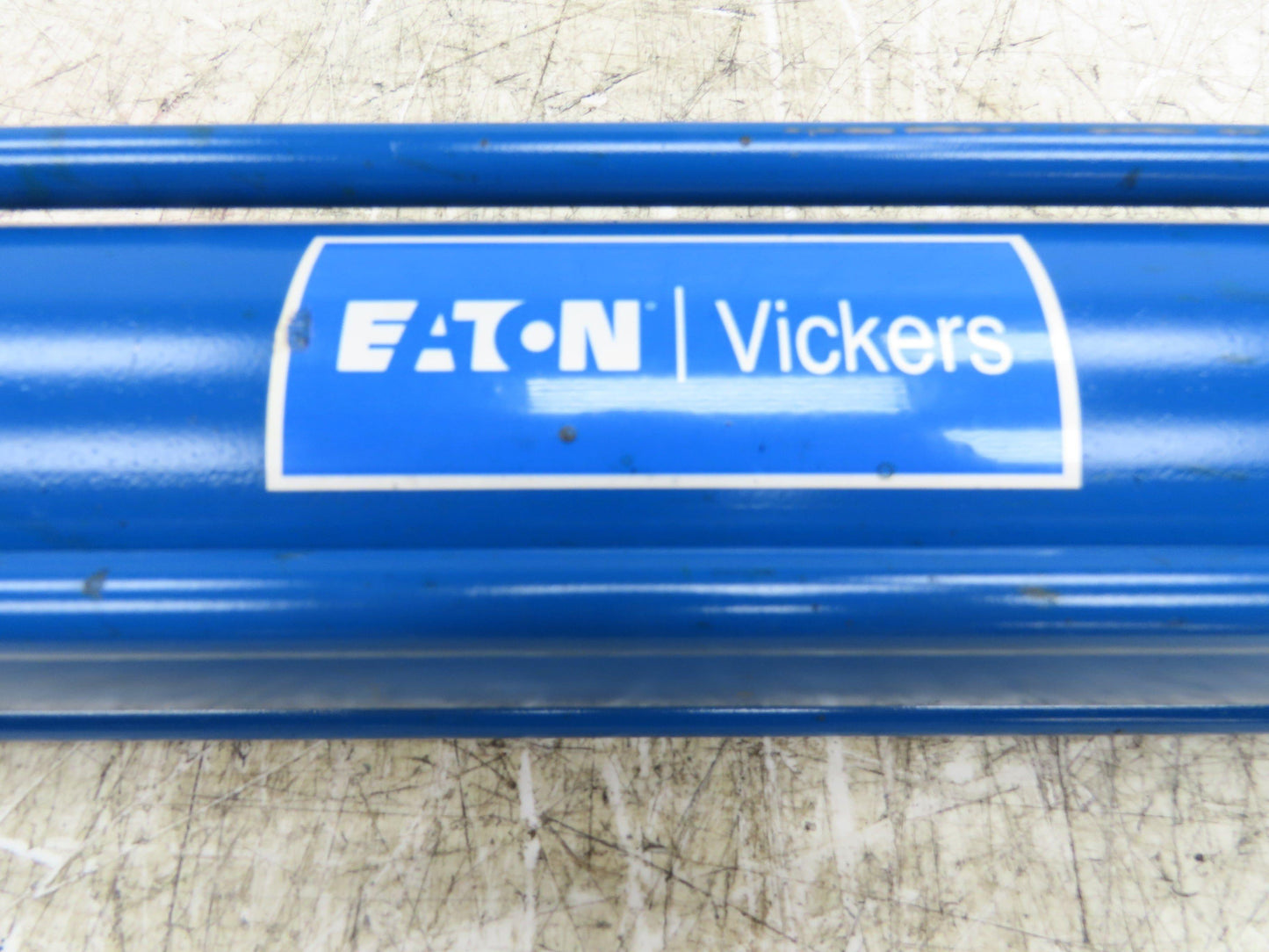 Vickers Hydraulic Cylinder 2.5" Bore 34" Stroke 3000psi Clevis Mount CDT4MP1