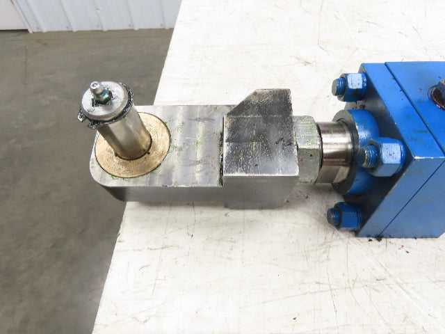 Vickers Hydraulic Cylinder 2.5" Bore 34" Stroke 3000psi Clevis Mount CDT4MP1