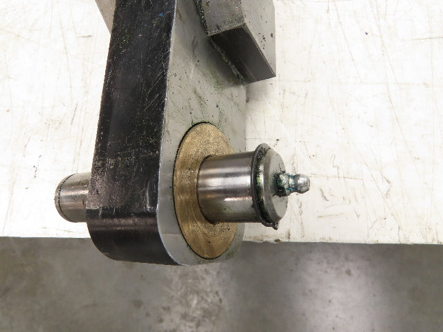 Vickers Hydraulic Cylinder 2.5" Bore 34" Stroke 3000psi Clevis Mount CDT4MP1