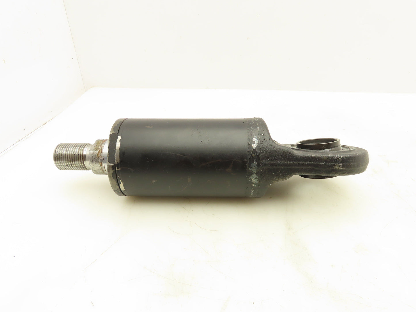 Mecman Hydraulic Round Body Cylinder 63mm Bore 20mm Stroke 2300 PSI Swivel Eye