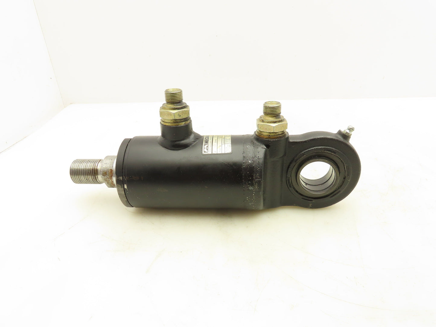 Mecman Hydraulic Round Body Cylinder 63mm Bore 20mm Stroke 2300 PSI Swivel Eye