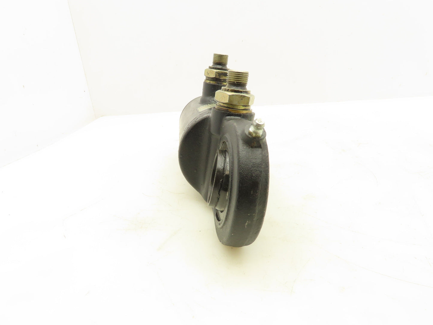 Mecman Hydraulic Round Body Cylinder 63mm Bore 20mm Stroke 2300 PSI Swivel Eye