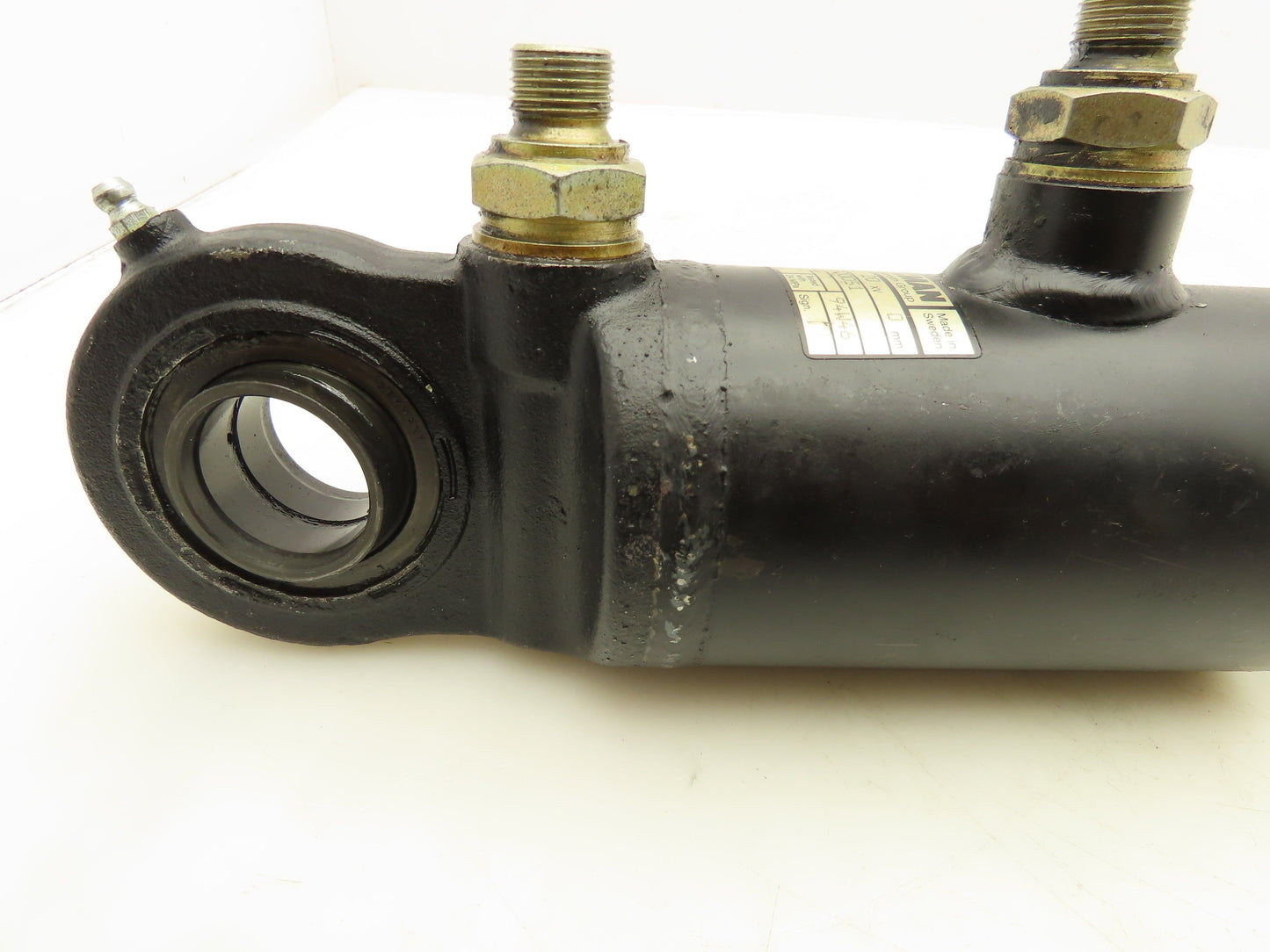 Mecman Hydraulic Round Body Cylinder 63mm Bore 20mm Stroke 2300 PSI Swivel Eye