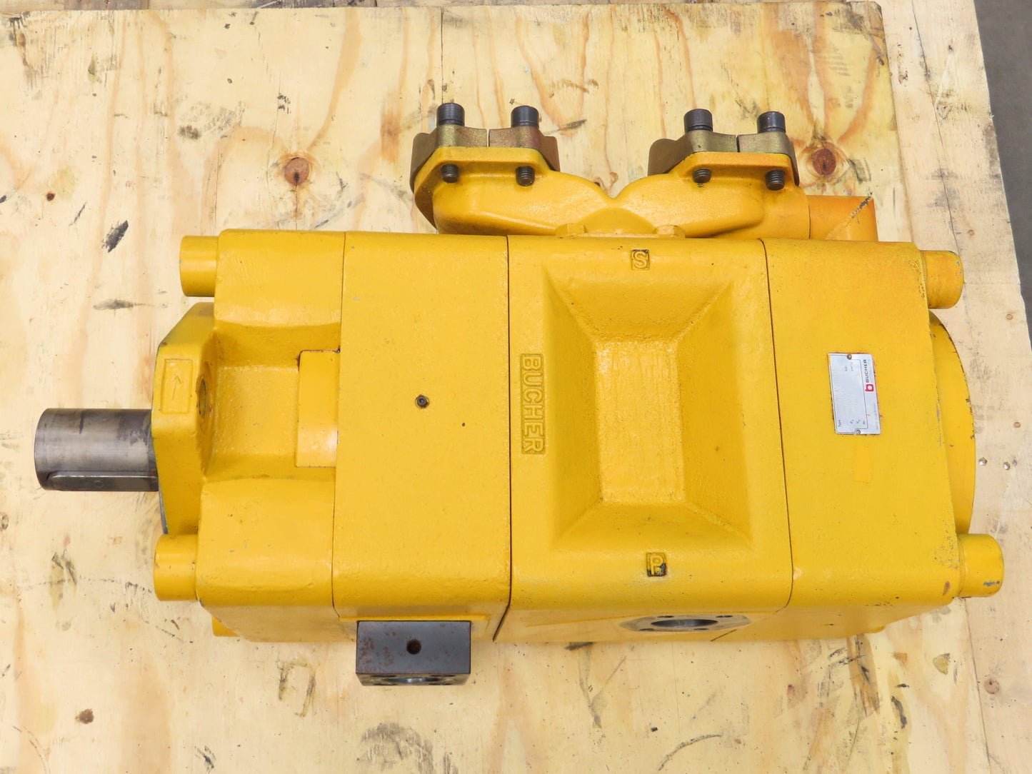 Bucher QT82-200/81-400L253-4 Hydraulic Double Pump 76/154 GPM 913/2610 PSI