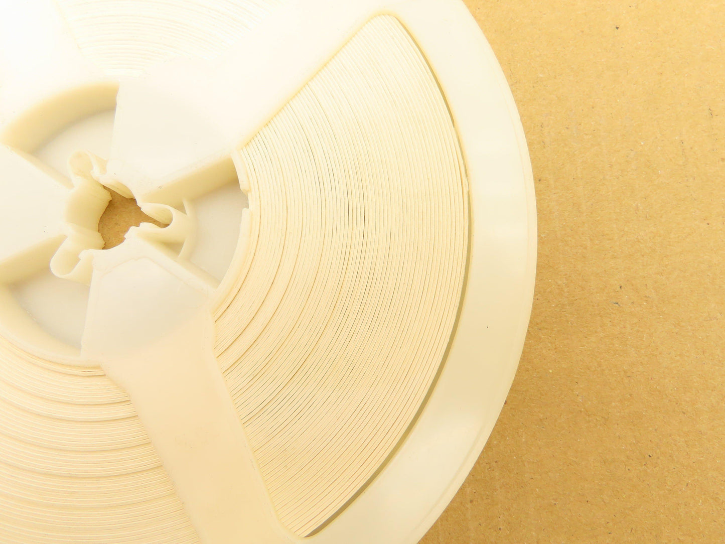 Vishay CRCW1206 Chip Resistor Tape And Reel 1206 1/4W ± 1% 5000 Pieces