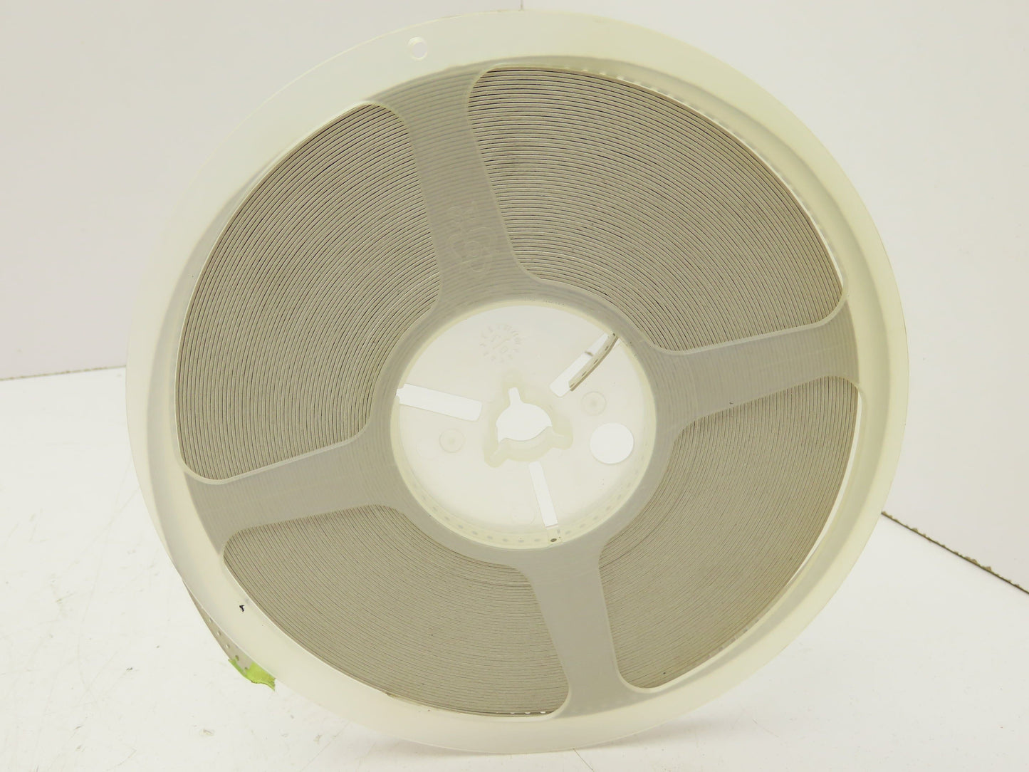 Panasonic ECJ2VC1H102J Ceramic Capacitors 1000 Pf ±5% 50V 5000 Pcs