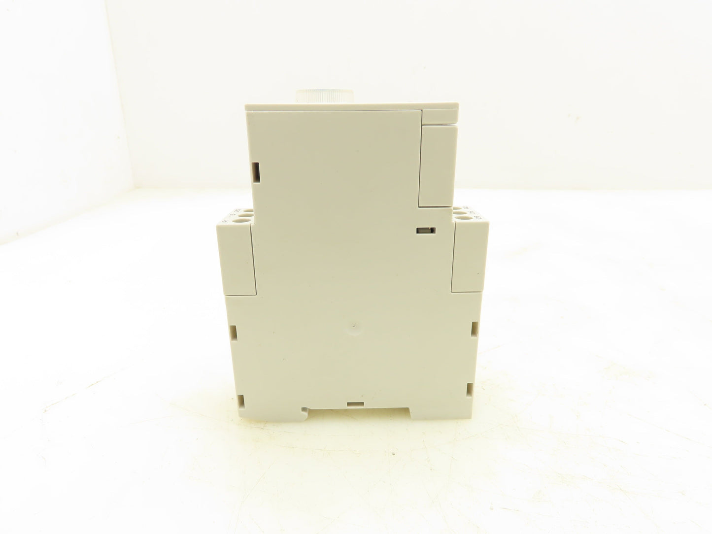 Crouzet TK2R1 Time Delay Relay 0.08-160s 240VAC 8A 24VDC Coil