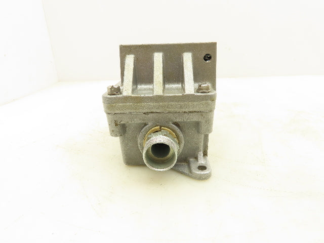 Square D 2510-KR2H Manual Motor Starting Switch 600V 30A 3PH Series B Rainproof