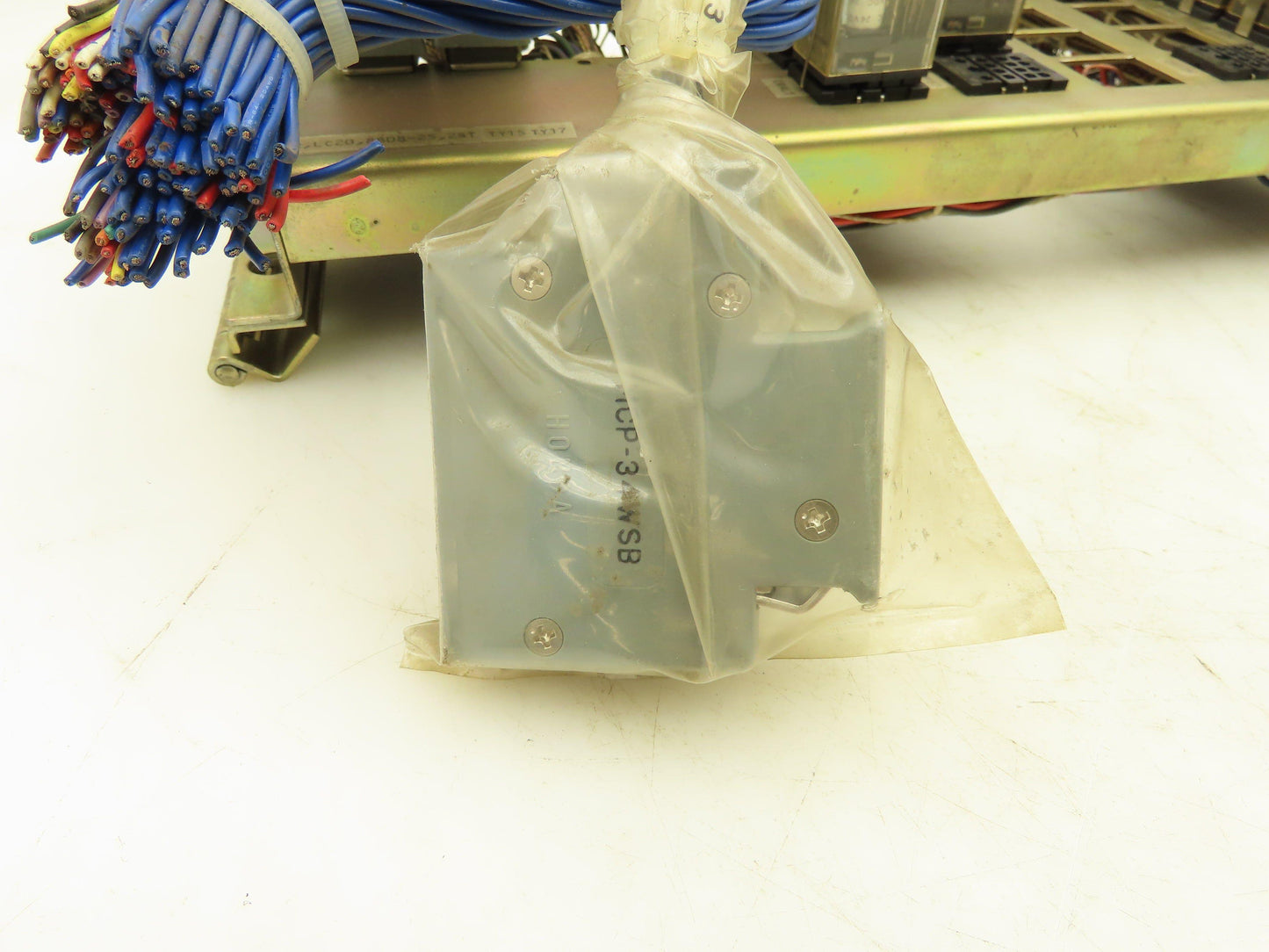 Okuma LC20-8808-2ST Machine Relay Control Panel Relays Sockets