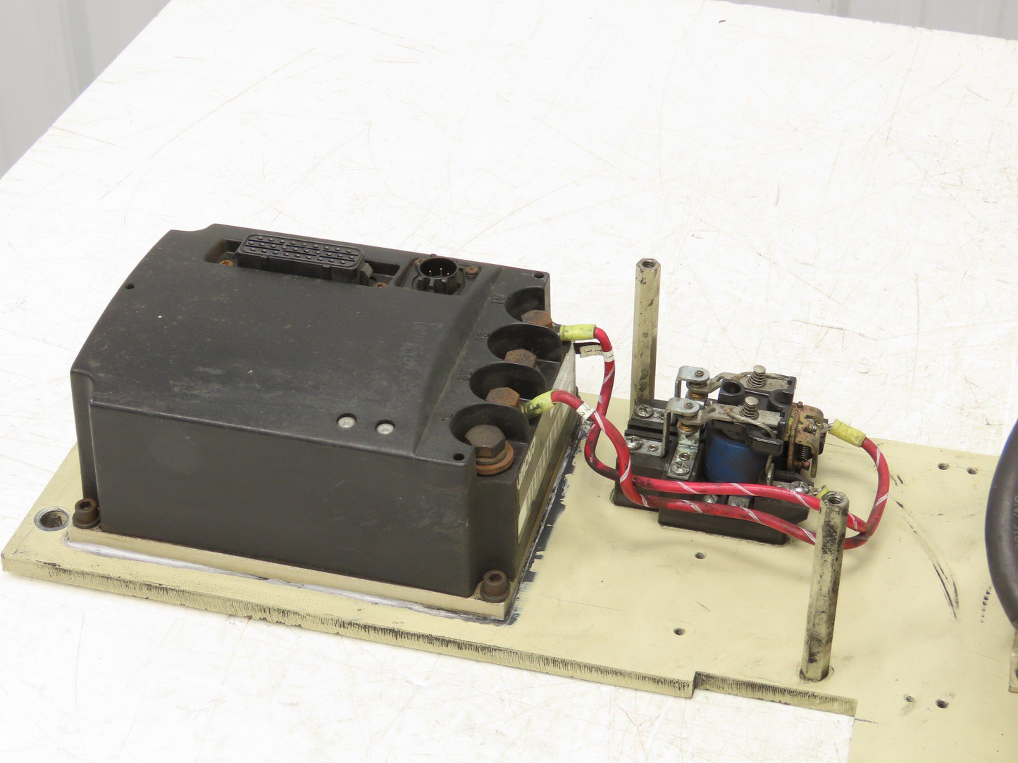 GE Crown EVT100FL1TZC1 Order Picker Forklift Steering Power Controller Assembly