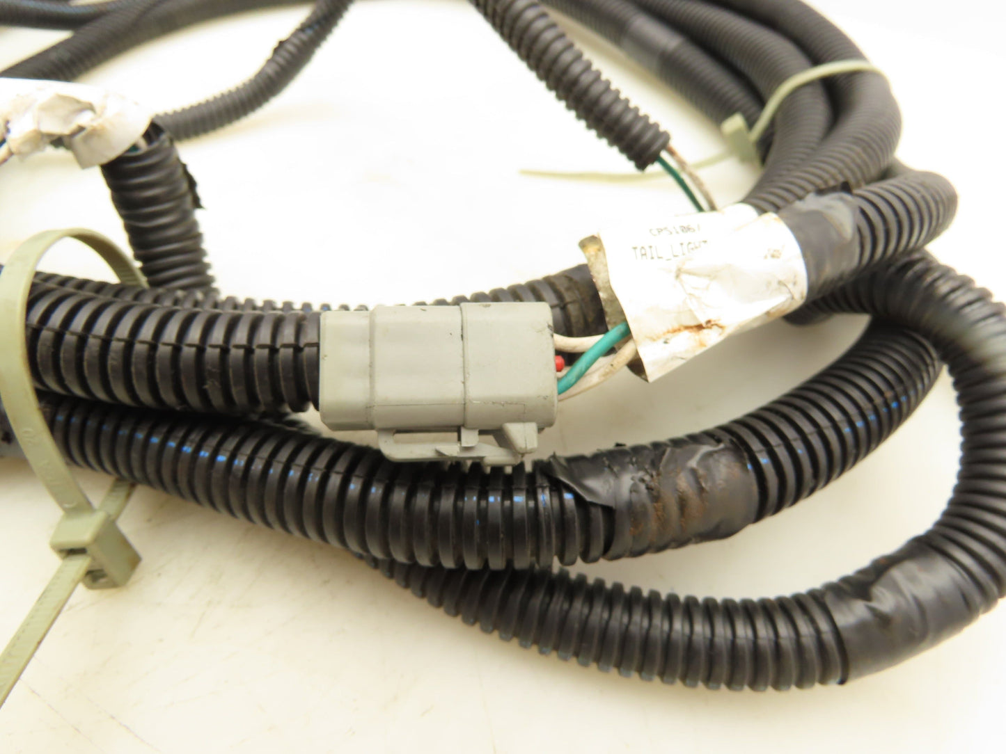 Yale ERC050VGN48TE083 Electric Forklift Light Wire Harness