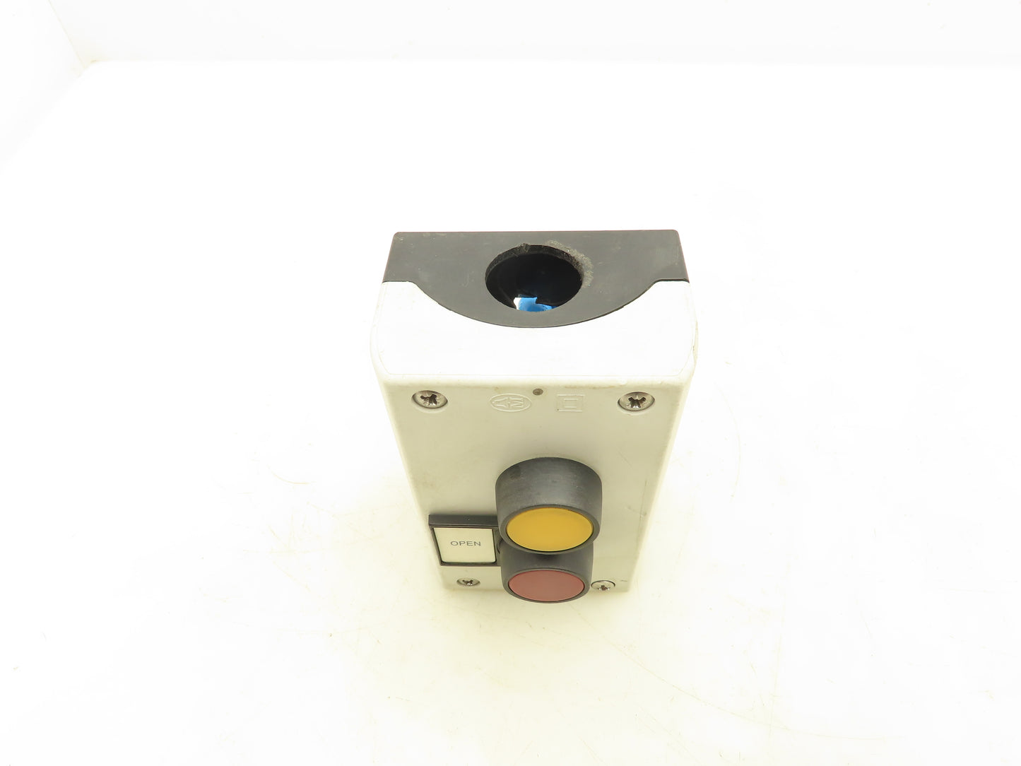 Festo 6817 SV-3-M5 2-Station Pneumatic Pushbutton Manual Valve Control Panel