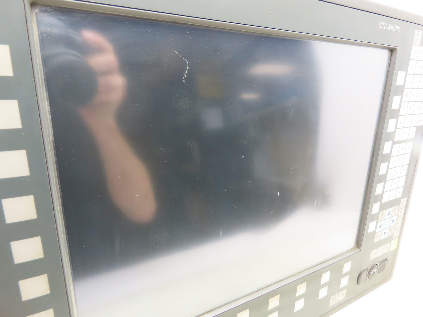 Siemens Simatic 6FC5203-0AF08 Operator Control Panel HMI 15" Screen