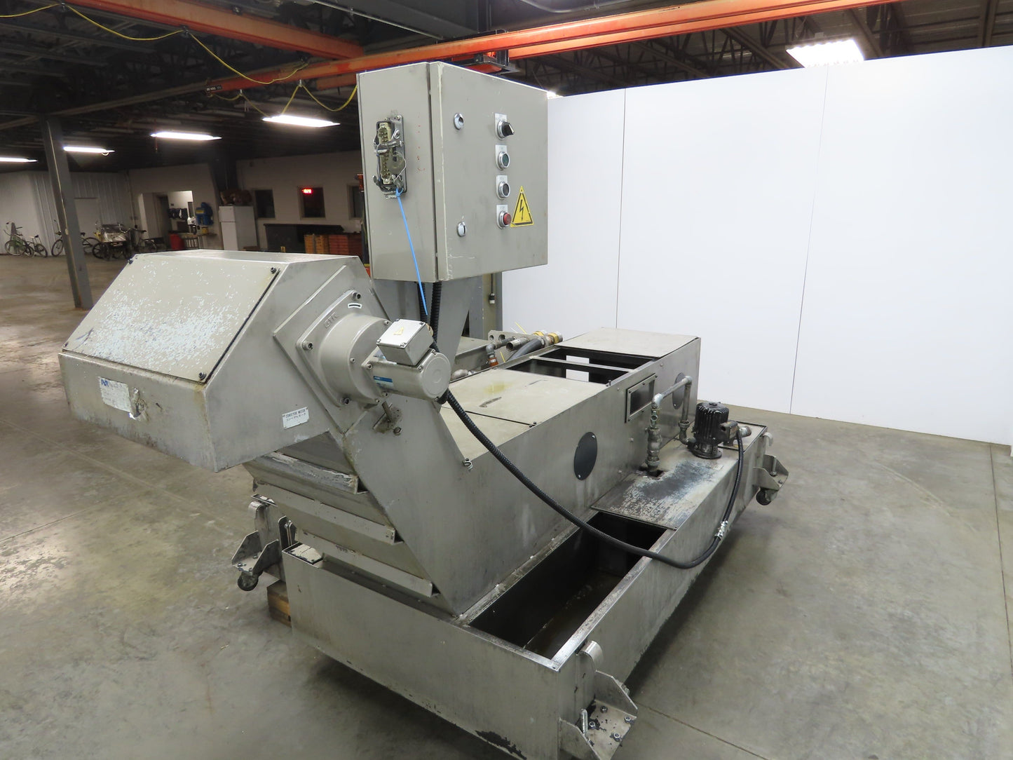 Syst Scraper Belt Chip Conveyor Coolant Recovery 3-Pump Filtration Tank