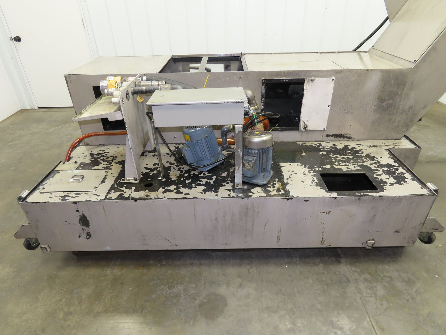 Syst Scraper Belt Chip Conveyor Coolant Recovery 3-Pump Filtration Tank