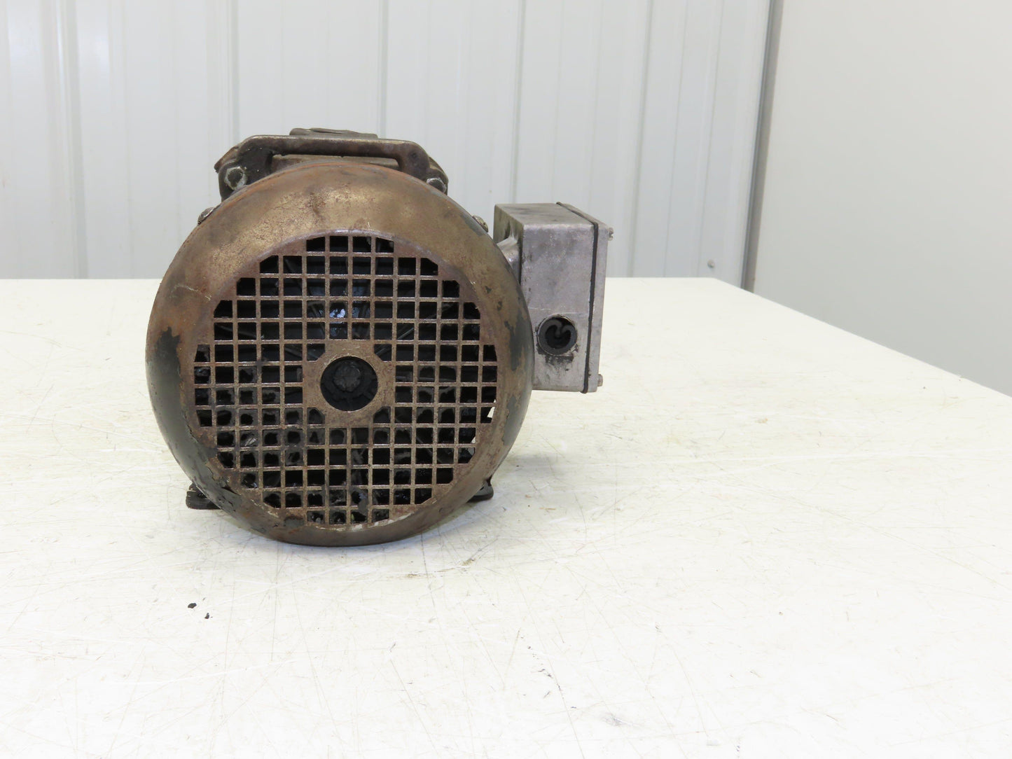 AMT 285P-95 Self-Priming Centrifugal Pump 65gpm 3/4Hp 230/460V 3PH 1.25" NPT