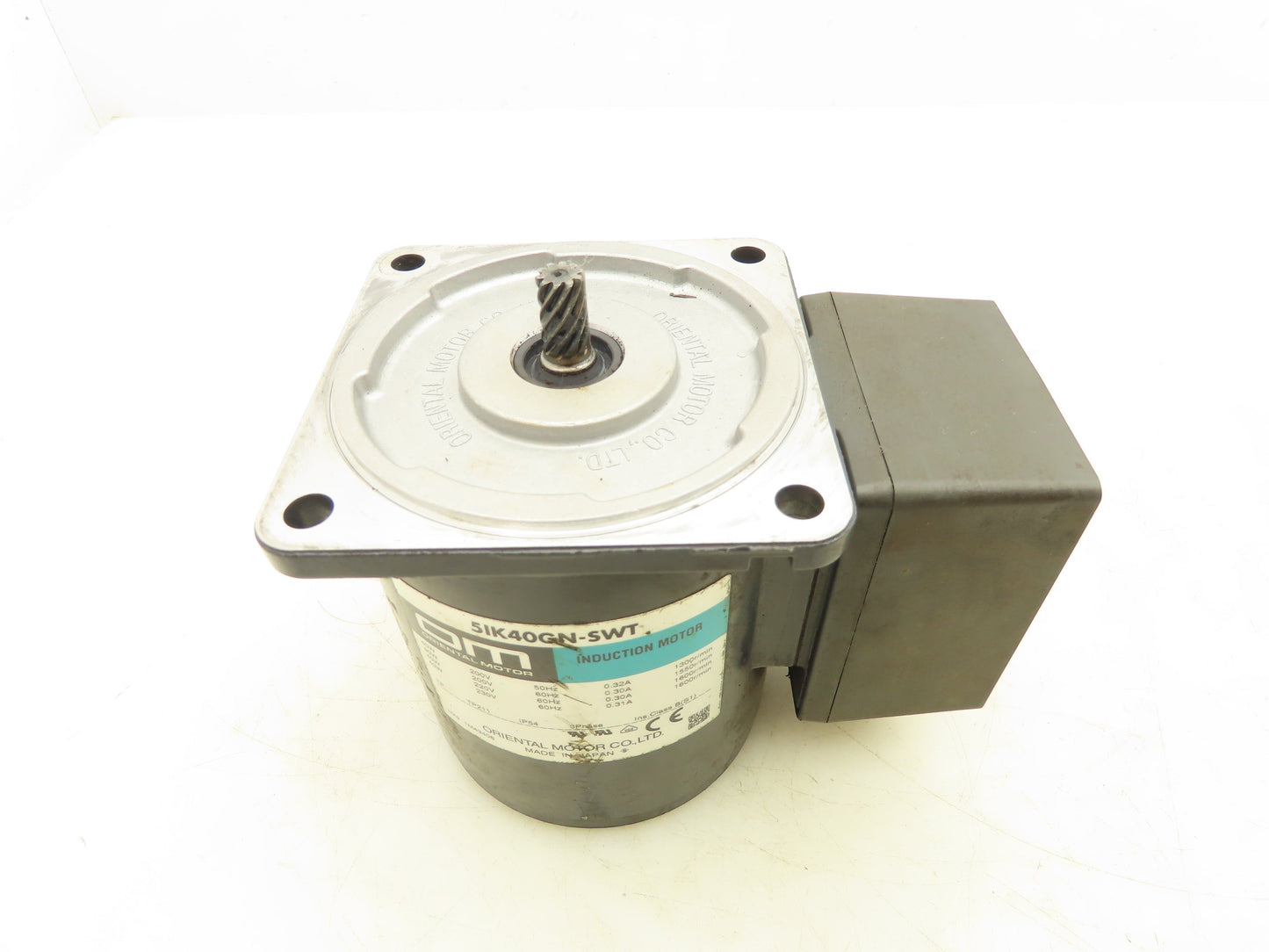 Oriental 5IK40GN-SWT Induction Motor 40W 1600 RPM 200/220/230V 3PH Pinion Shaft