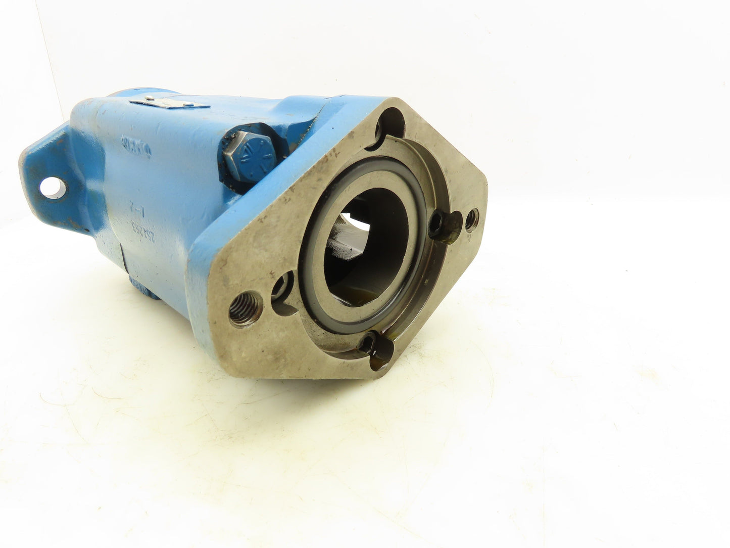 Vickers 25VTB21A Hydraulic Pump 7/8" Shaft w/ Keyway 1-3/4" Shaft Length