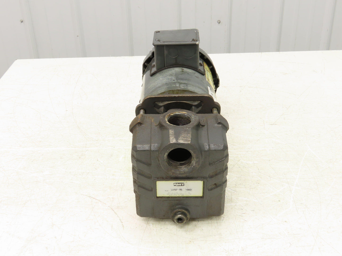 AMT 285P-95 Cast Iron Centrifugal Pump 1.25" NPT 65gpm 3/4Hp 230/460V 3PH