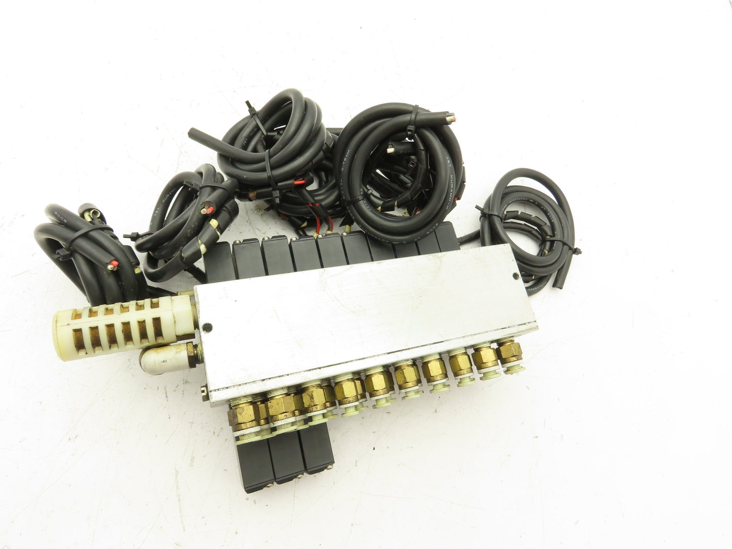 Koganei A113-4E2-13 Pneumatic Solenoid Valve 10-Station Manifold 24V