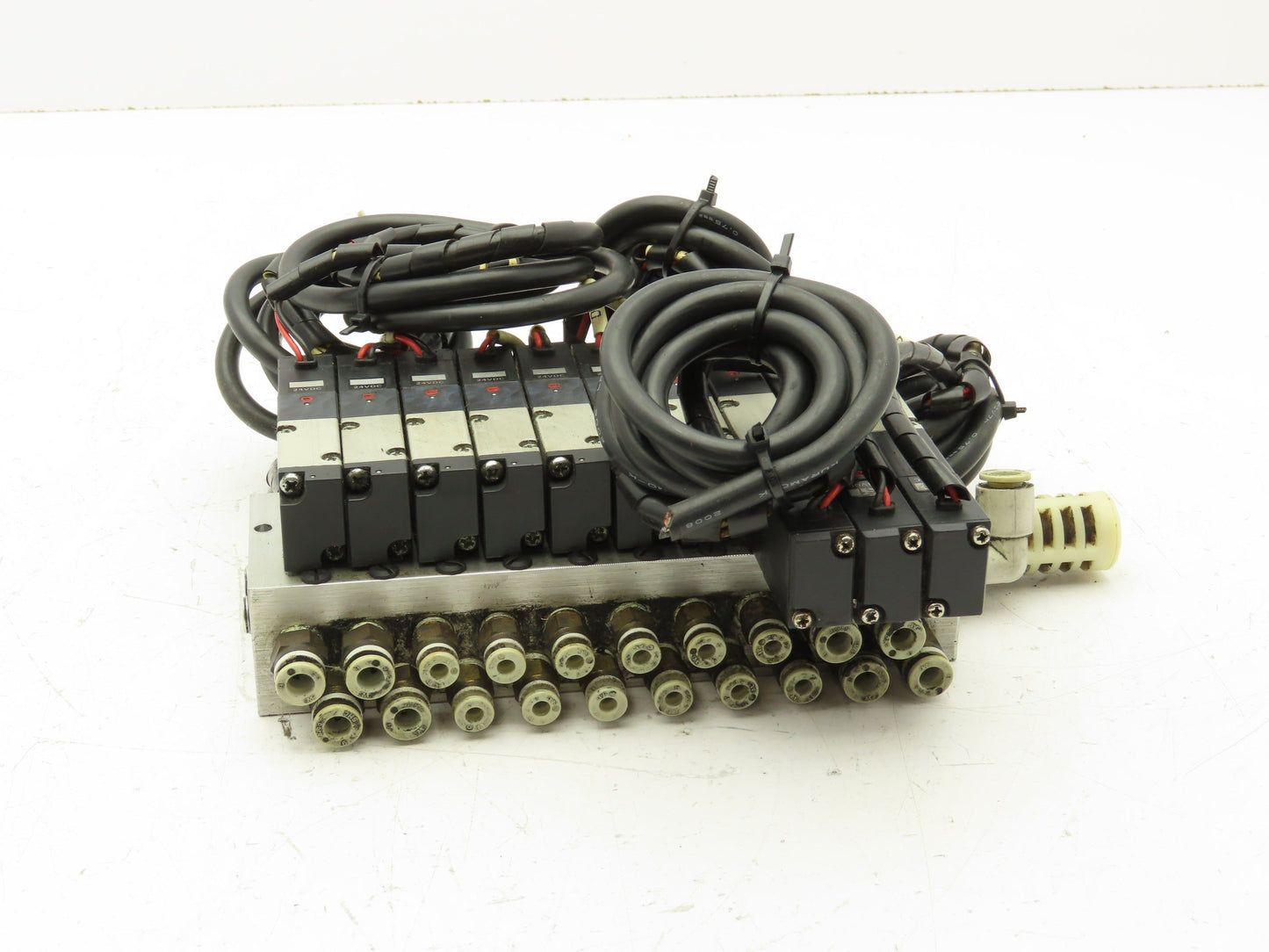 Koganei A113-4E2-13 Pneumatic Solenoid Valve 10-Station Manifold 24V