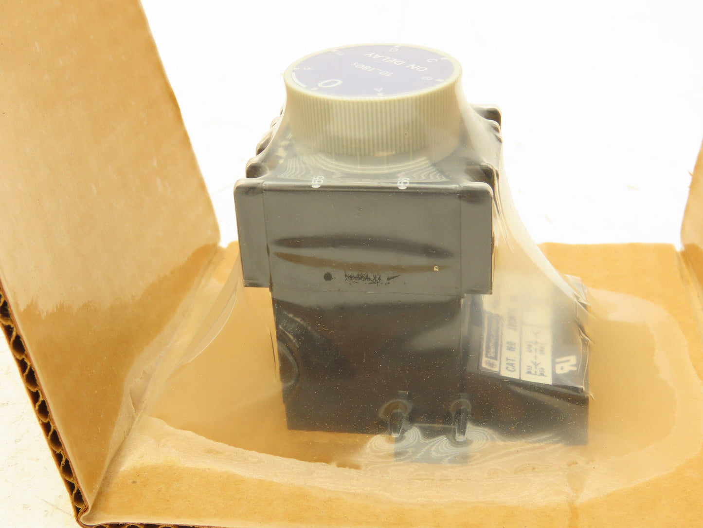Telemecanique J20NTC18 Pneumatic Timing Control Relay 10-180 Sec On Delay