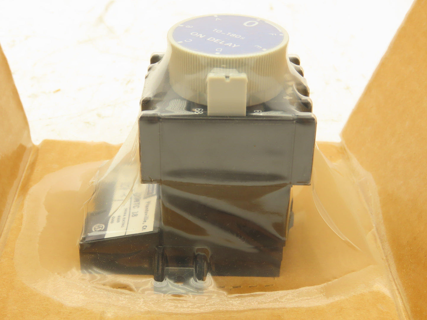 Telemecanique J20NTC18 Pneumatic Timing Control Relay 10-180 Sec On Delay