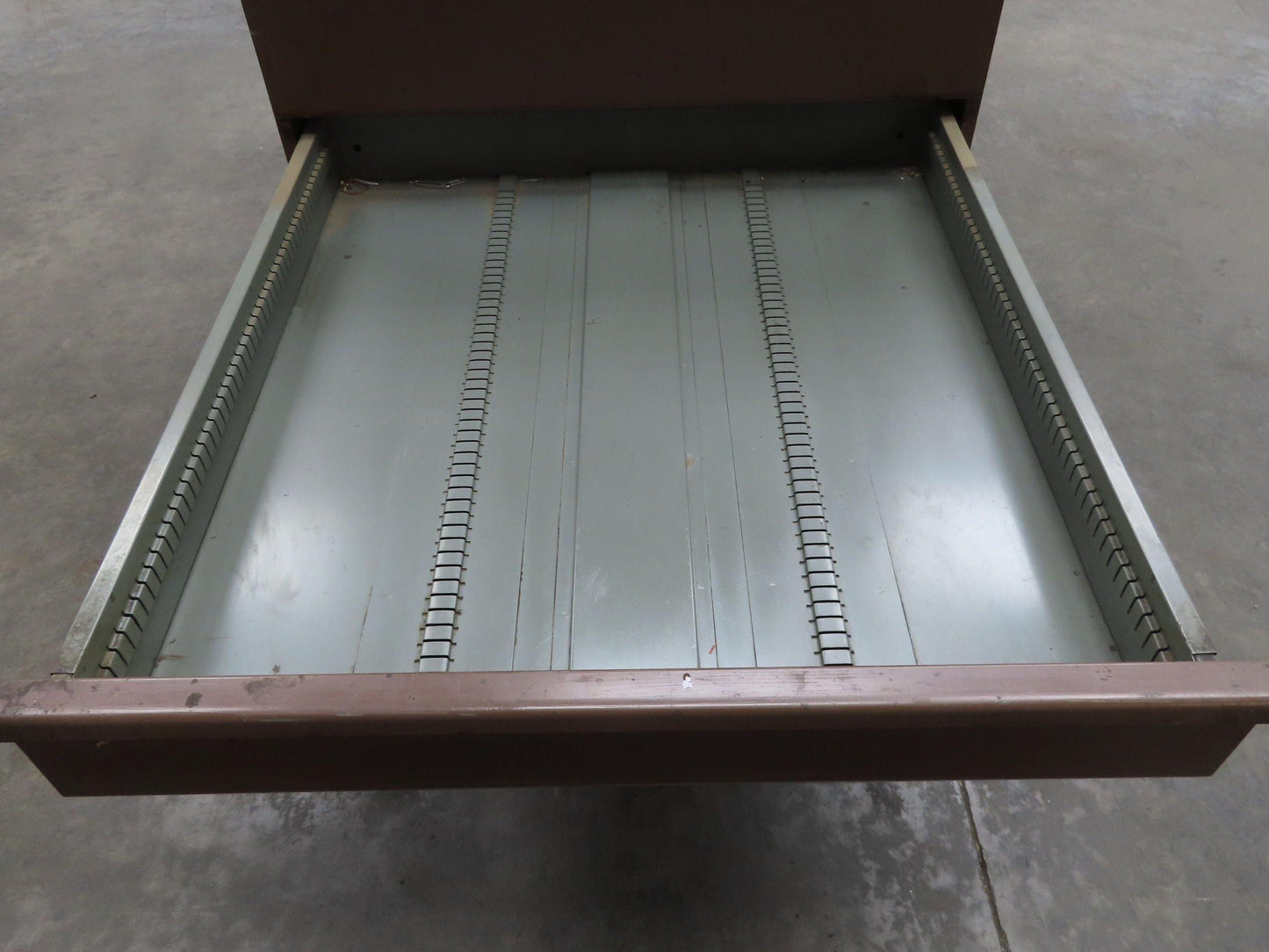 Ray Myers Product Tool Cabinet 6 Drawers 27.5x29x40" Lista Stanley Vidmar