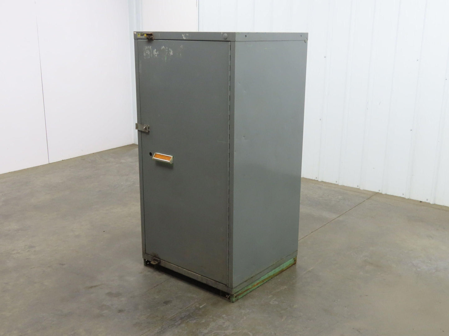 Stanley Vidmar Single Door Storage Cabinet 3 Shelf 30 x 29 x 59" Lista Toolbox