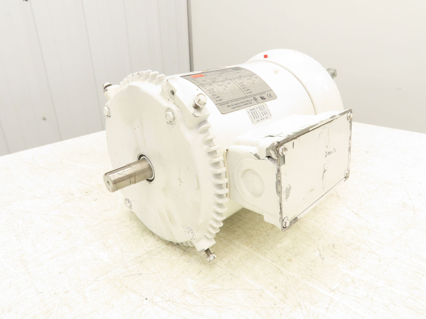 Dayton 5XAU7BH Electric Washdown Motor 5HP 1755 RPM 230/460V 3PH 184TC
