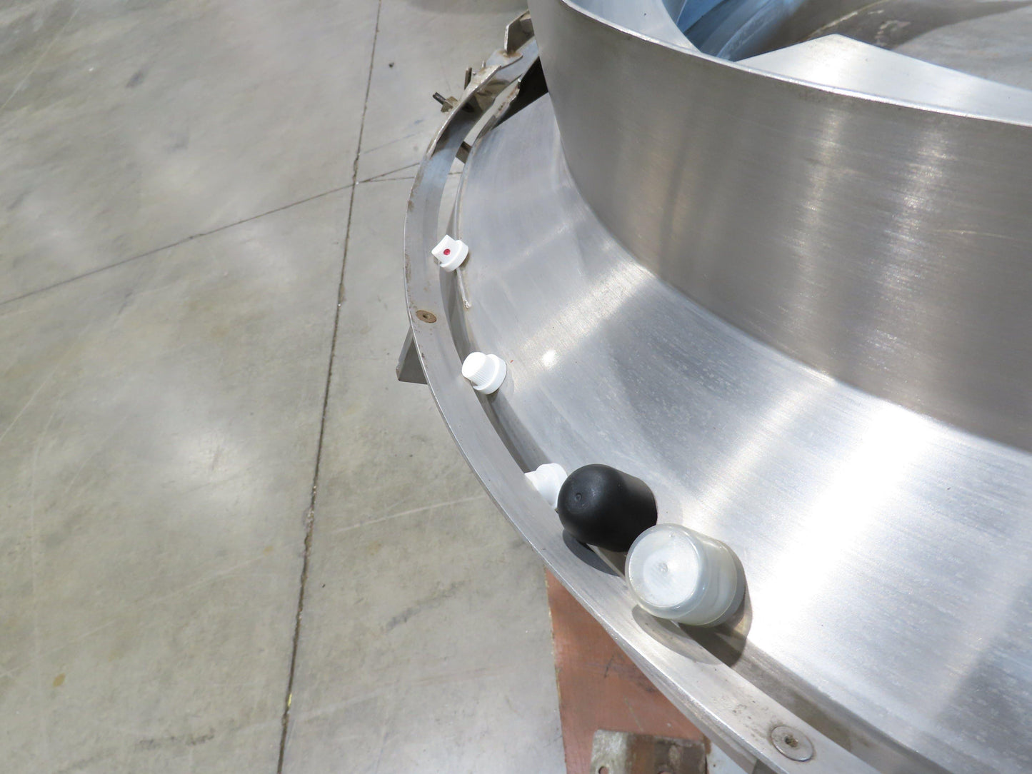 Vibratory Parts Feeder 46" Stainless Bowl 120V