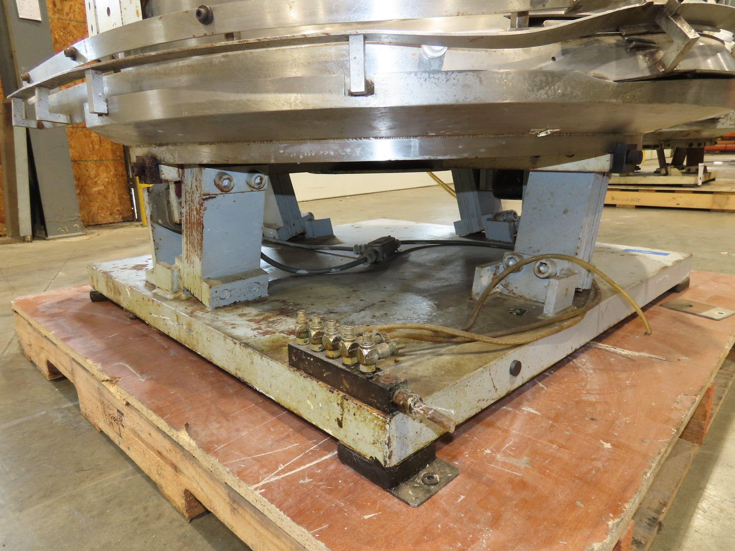 Vibratory Parts Feeder 46" Stainless Bowl 120V