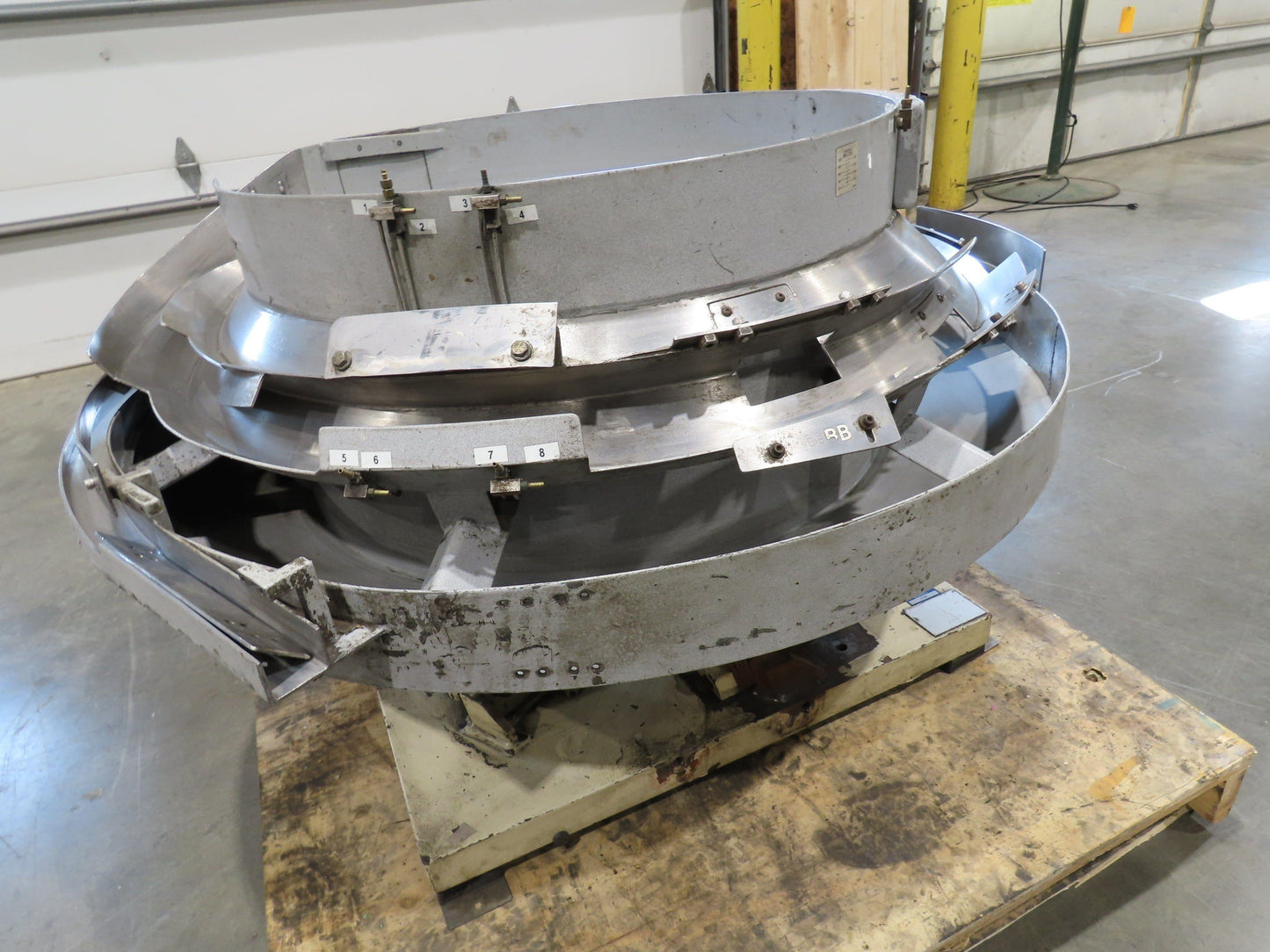 Fortville Feeders Vibratory Parts Feeder 48" Stainless Bowl