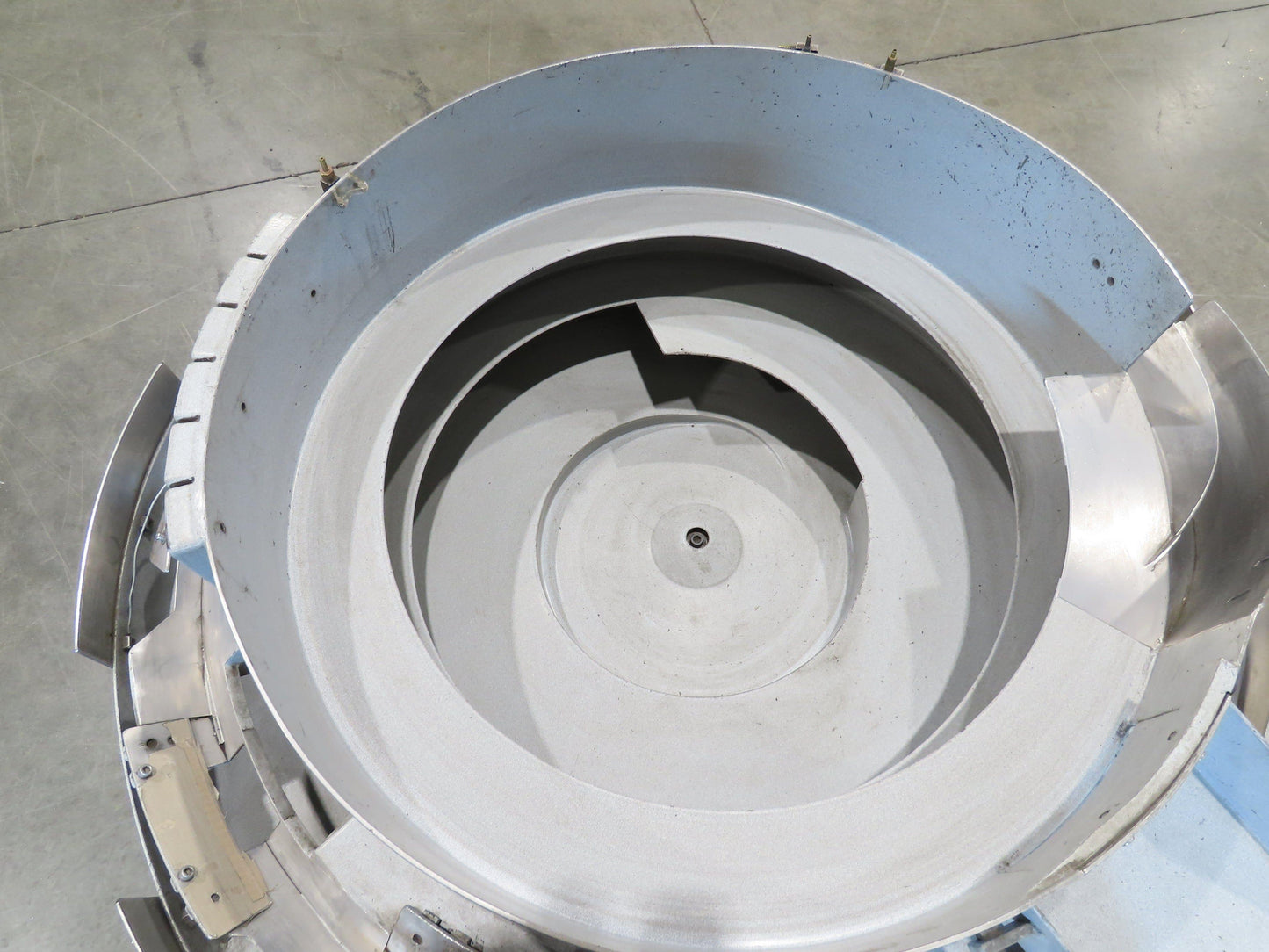 Fortville Feeders Vibratory Parts Feeder 48" Stainless Bowl