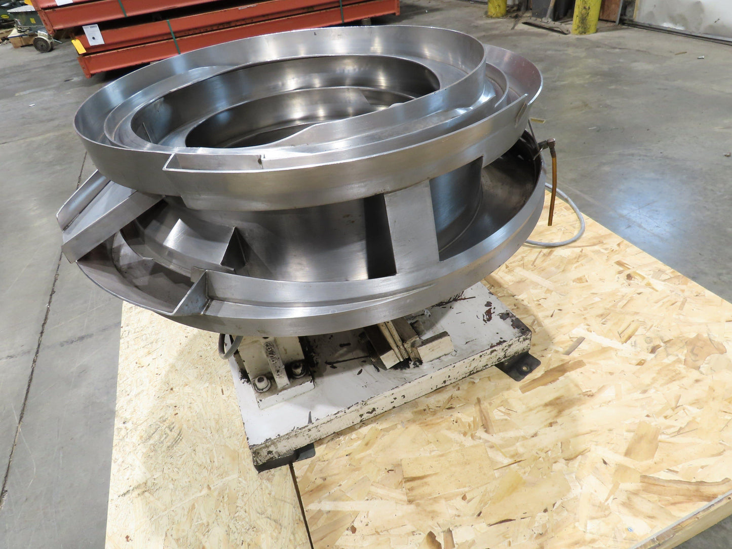 Vibratory Parts Feeder 34" Stainless Bowl 115V