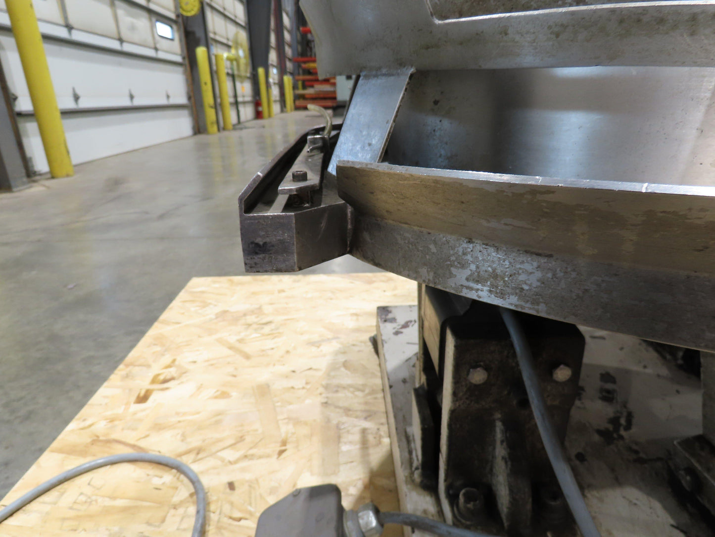 Vibratory Parts Feeder 34" Stainless Bowl 115V