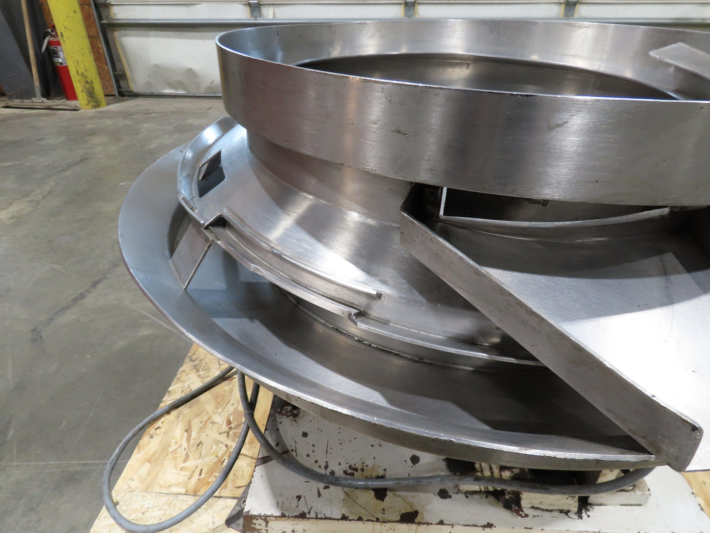 Vibratory Parts Feeder 34" Stainless Bowl 115V