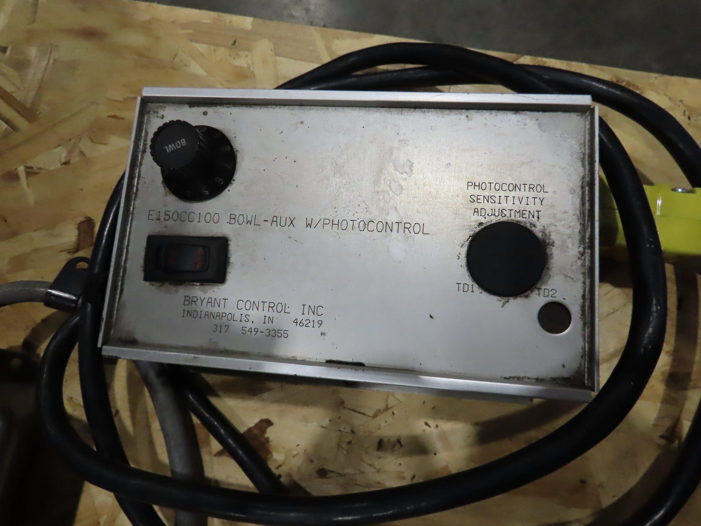 Vibratory Parts Feeder 34" Stainless Bowl 115V