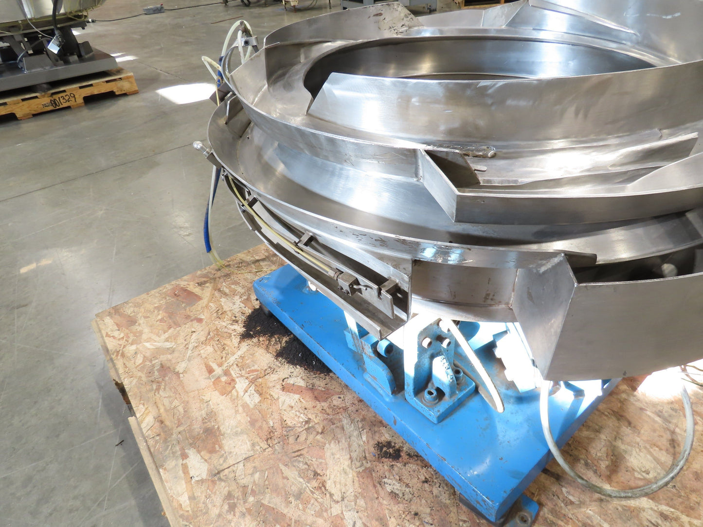 Vibratory Parts Feeder 38" Stainless Bowl 115V