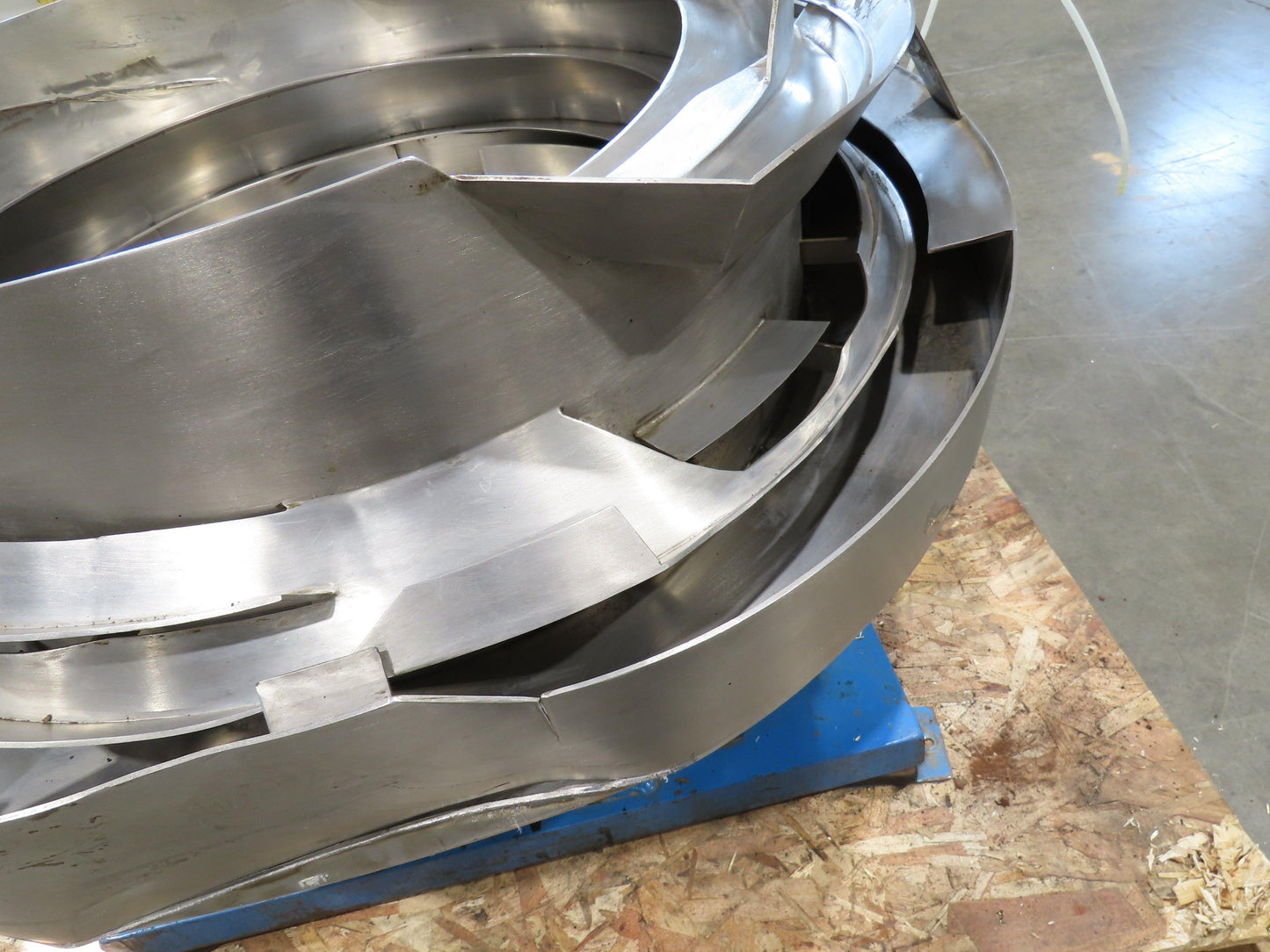 Vibratory Parts Feeder 38" Stainless Bowl 115V