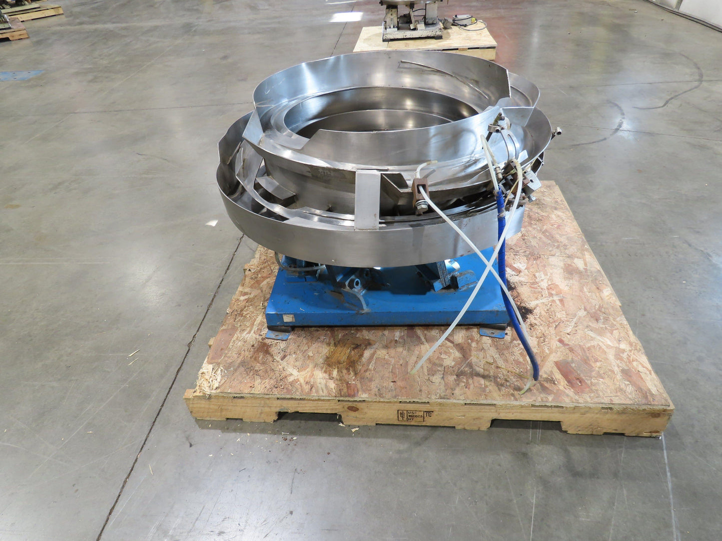 Vibratory Parts Feeder 38" Stainless Bowl 115V