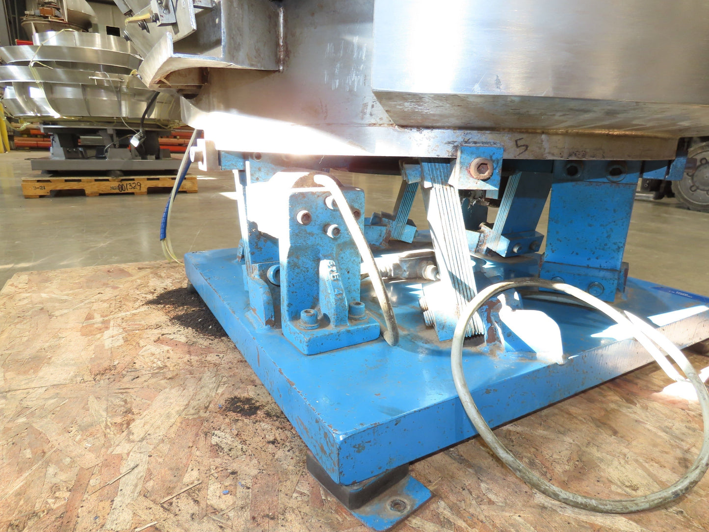 Vibratory Parts Feeder 38" Stainless Bowl 115V
