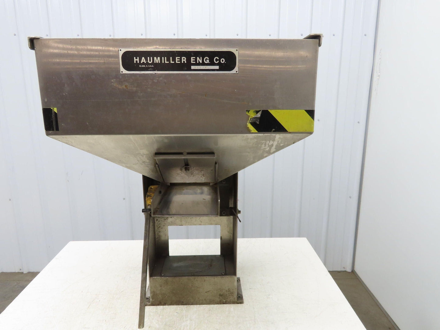 Haumiller Pneumatic Vibratory Parts Feeder Bin 24x24" Stainless Hopper