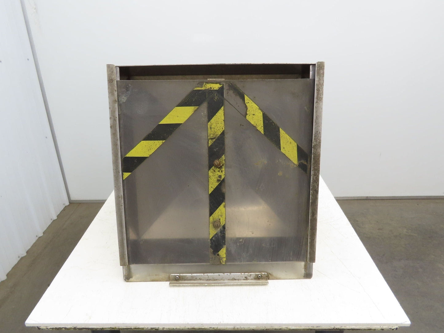 Haumiller Pneumatic Vibratory Parts Feeder Bin 24x24" Stainless Hopper