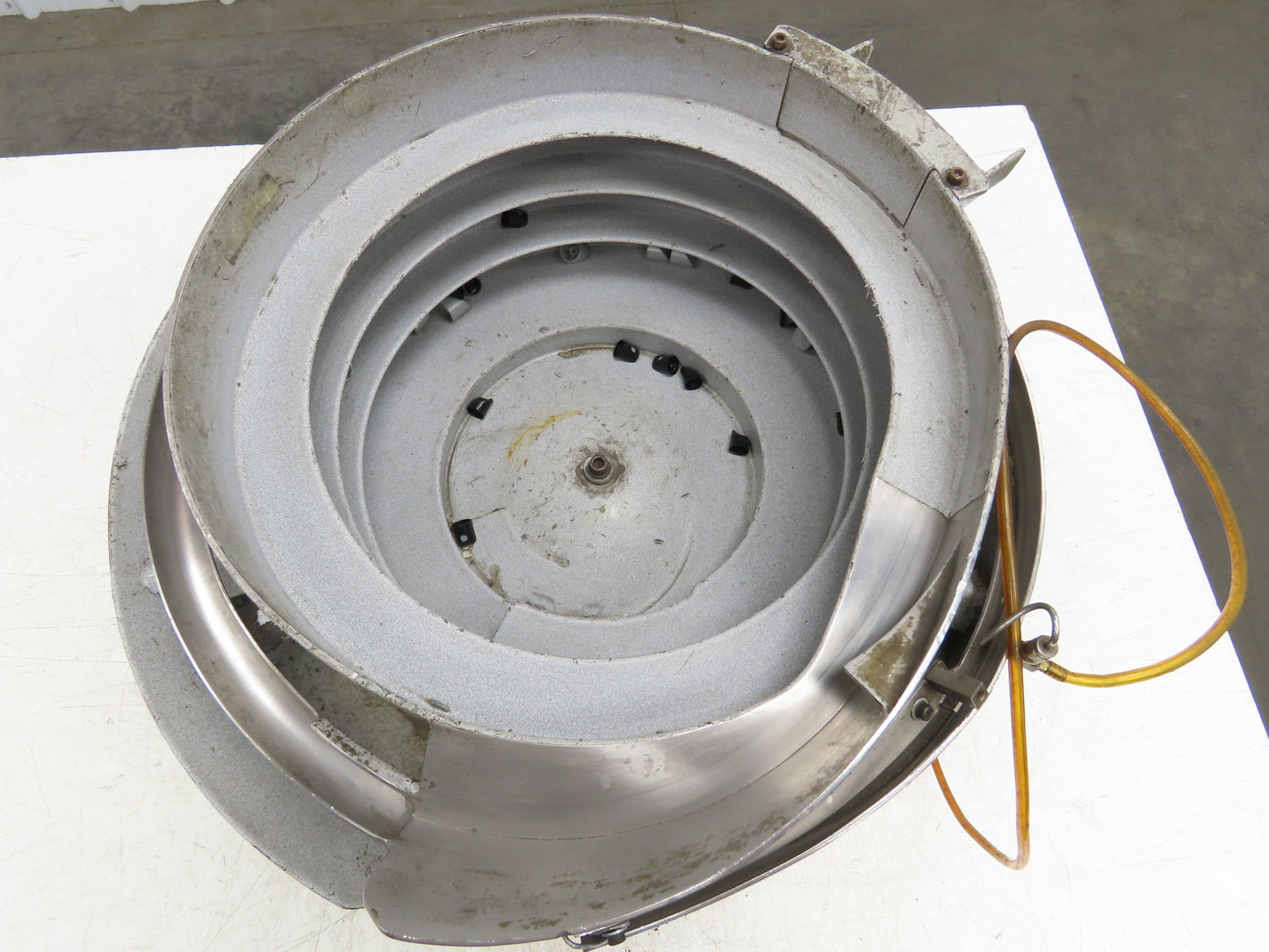 Fortville Feeders Vibco 250 Pneumatic Vibratory Parts Feeder 20" Stainless Bowl