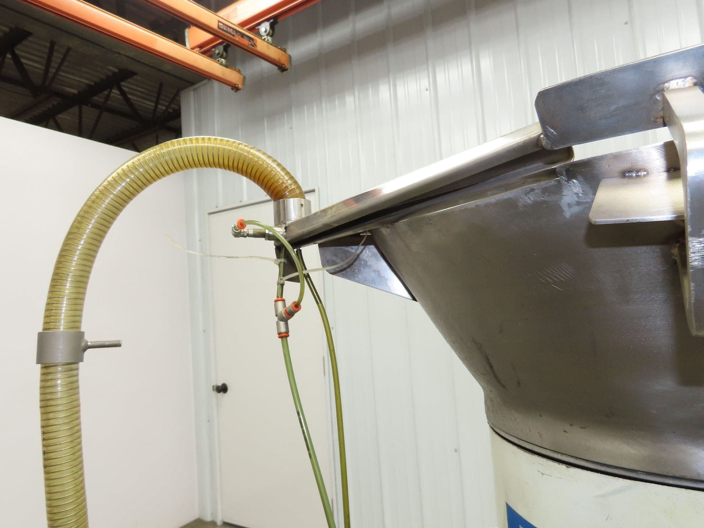 3 Master AO 40D Vibratory Small Parts Feeder 26" Stainless Bowl 115V 60"Pedestal