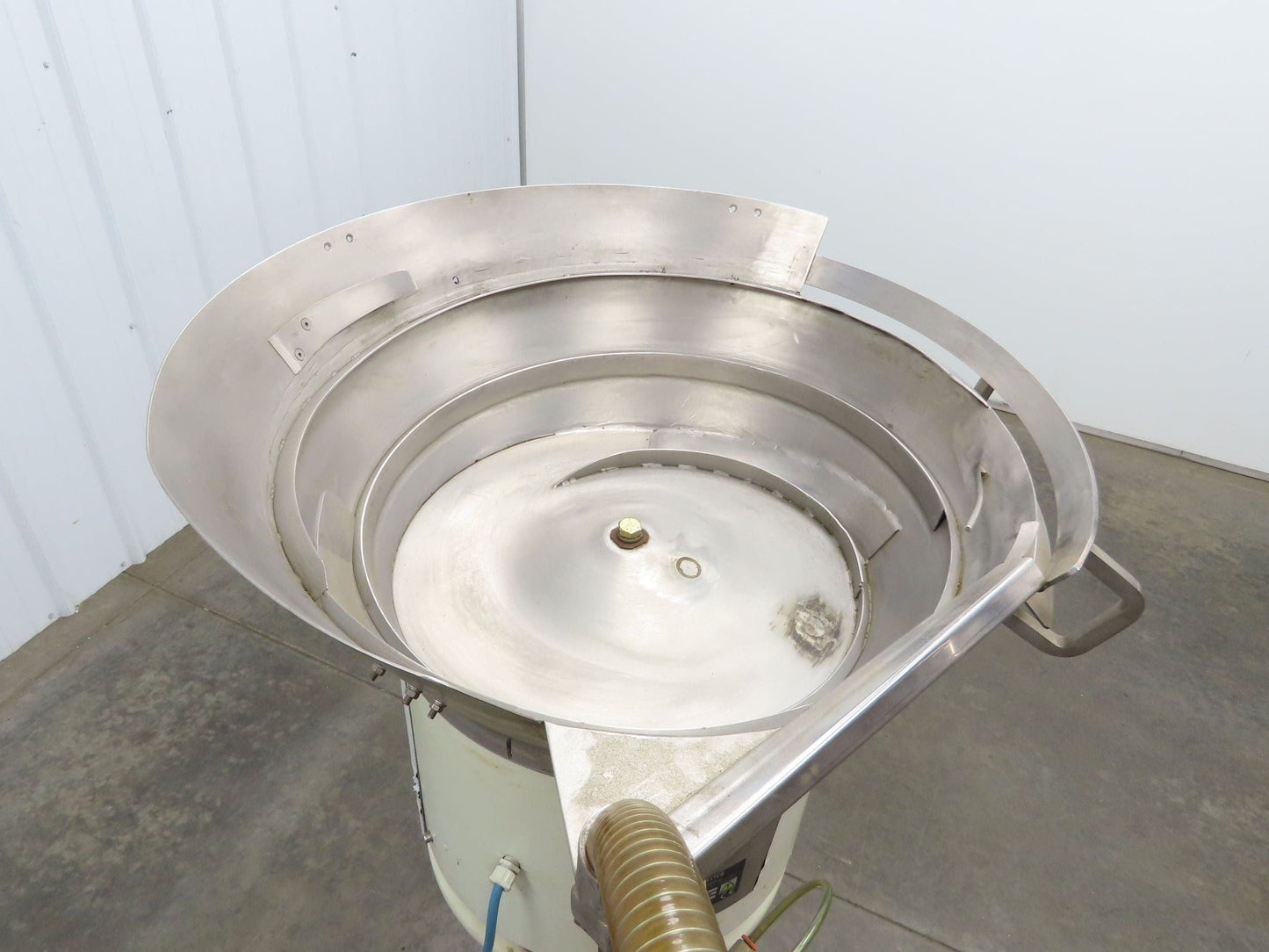 3 Master AO 40D Vibratory Small Parts Feeder 26" Stainless Bowl 115V 60"Pedestal