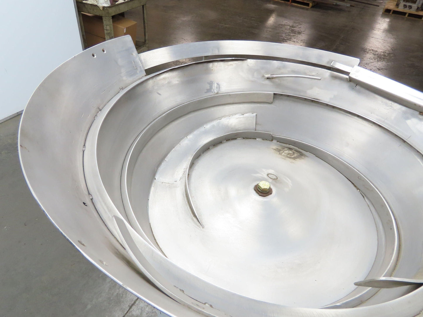 3 Master AO 40D Vibratory Small Parts Feeder 26" Stainless Bowl 115V 60"Pedestal